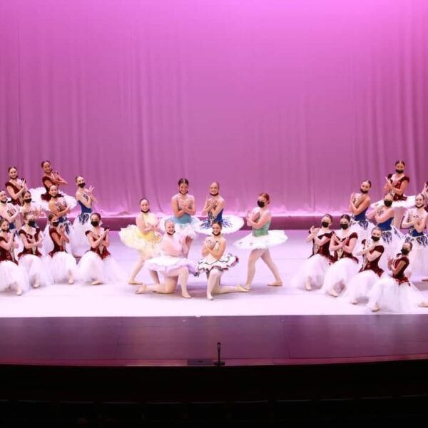 Studio B Legacy ballet and Pointe dancers on stage - Decatur, IL